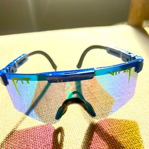 Pit Viper polarised sunglasses, XS, never worn in original packaging